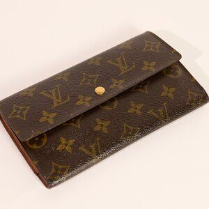 Louis Vuitton Monogram International Wallet